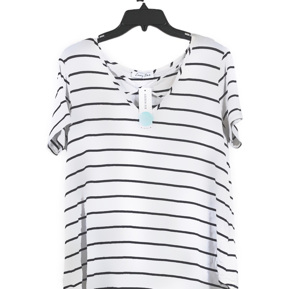 Emory Park
Dulce Short Sleeve Knit Top